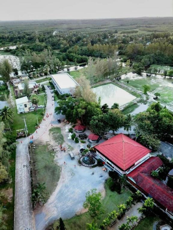 Hadthong Resort Pak Phayun Exterior photo