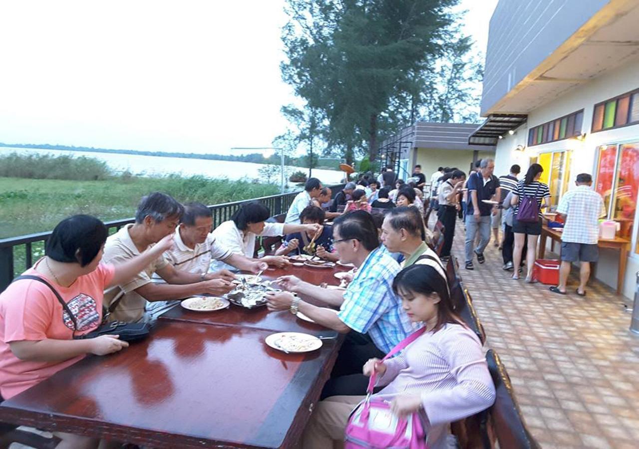 Hadthong Resort Pak Phayun Exterior photo